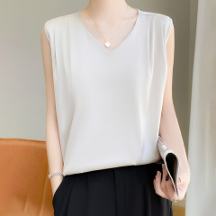 Summer Satin Strappy Camisole Top for Women, Outerwear V-Neck Sleeveless Suit, Layered with Solid Color Base Shirt, Simple T-Shirt Style, Trendy