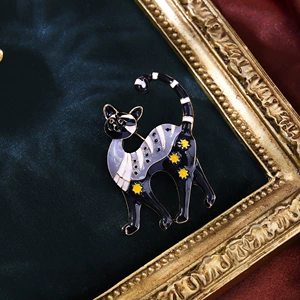 Korean-Style Cartoon Cute Enamel Black and White Kitten Brooch for Women, Fashionable Alloy Enamel Personalized Animal Lapel Pin