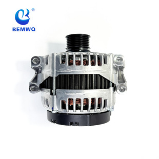 0121813001 Auto Parts Alternator for M113