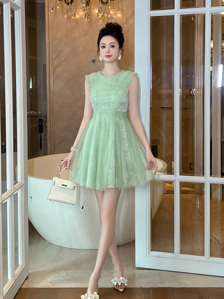 Váy công chúa tay bồng thắt eo dáng suông midi màu xanh táo — Xanh táo