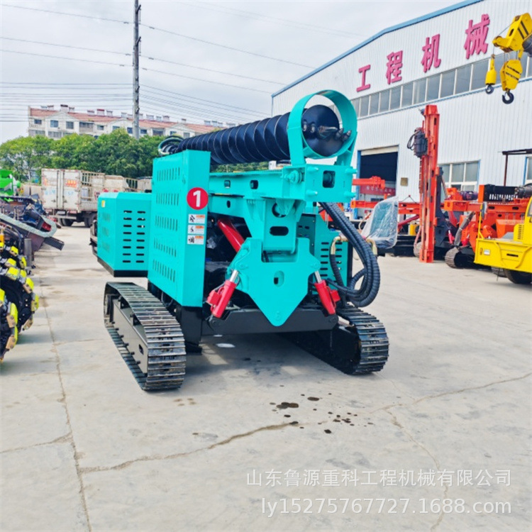 光伏打桩机履带式 太阳能电站光伏引孔机 3米成孔光伏潜孔钻机