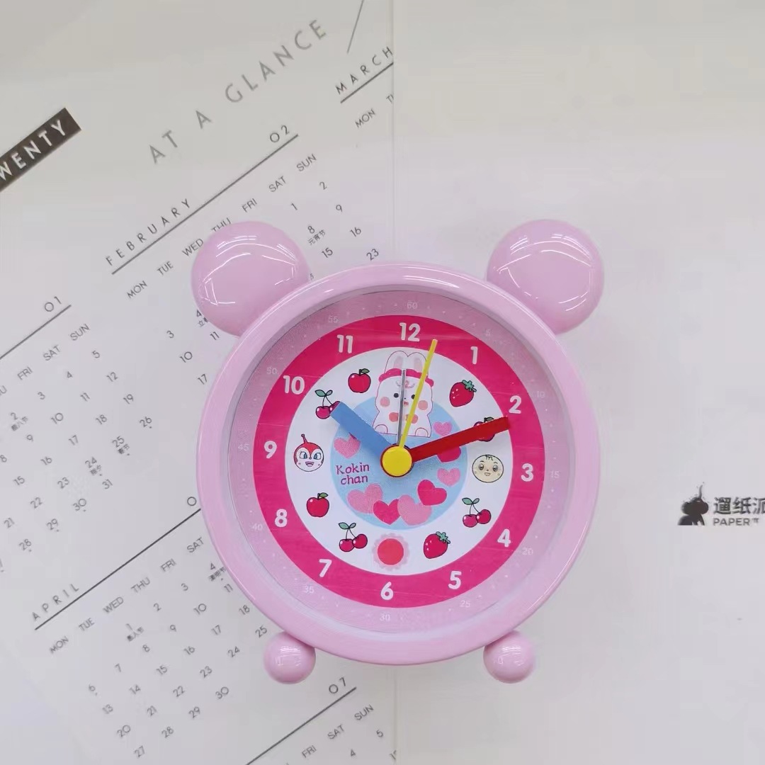 Reloj de alarma de dibujos animados directo de fábrica mesita de noche decoración reloj despertador para estudiantes y niños Reloj portátil al por mayor