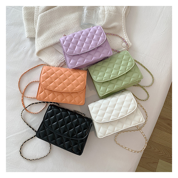 Women's Summer New Casual Shoulder Rhombus Chain Messenger Bag display picture 6