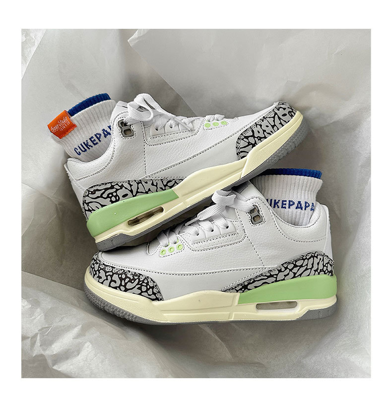 2023 Frühjahr neue Luftkissen-Sportschuhe männliche und weibliche Studenten Basketballschuhe Nische lässige kleine weiße Schuhe Paar Laufschuhe_voghion.com