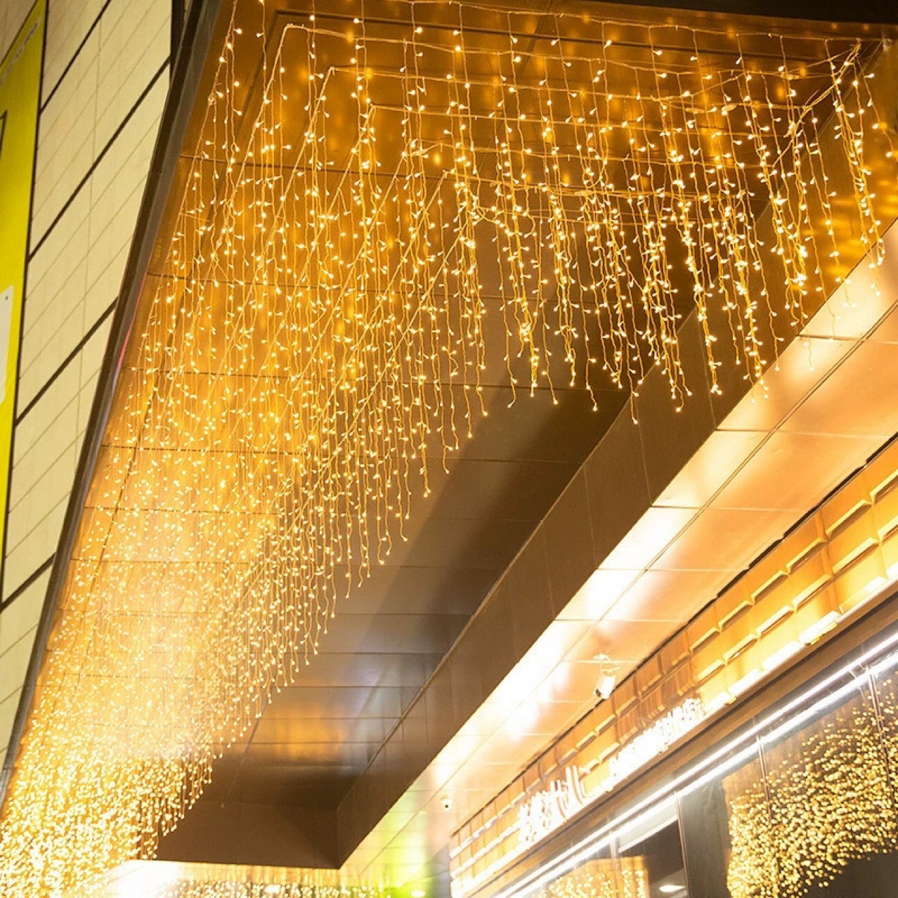 LED luz de cortina impermeable decoración interior y exterior gypsophila luz de tira de hielo decoración navideña luz de ambiente luz de cortina de cadena