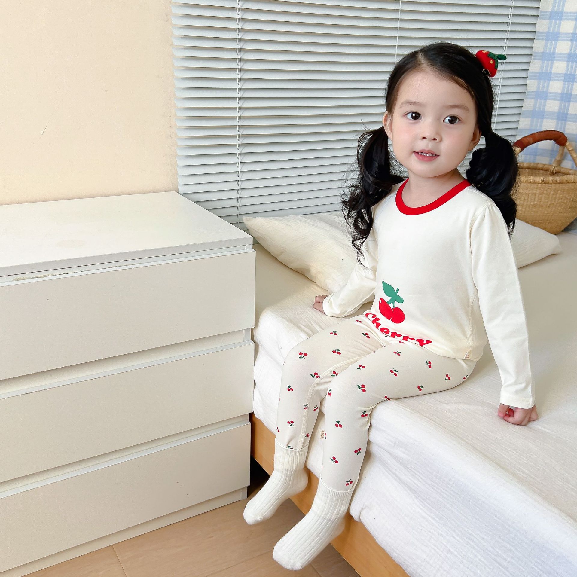 Ropa de otoño para niños medianos y grandes pantalones largos Tong Beijia versión sin hueso AB traje de Lycra de dibujos animados para niños y niñas Serie Ligera de lujo conjunto de Lycra