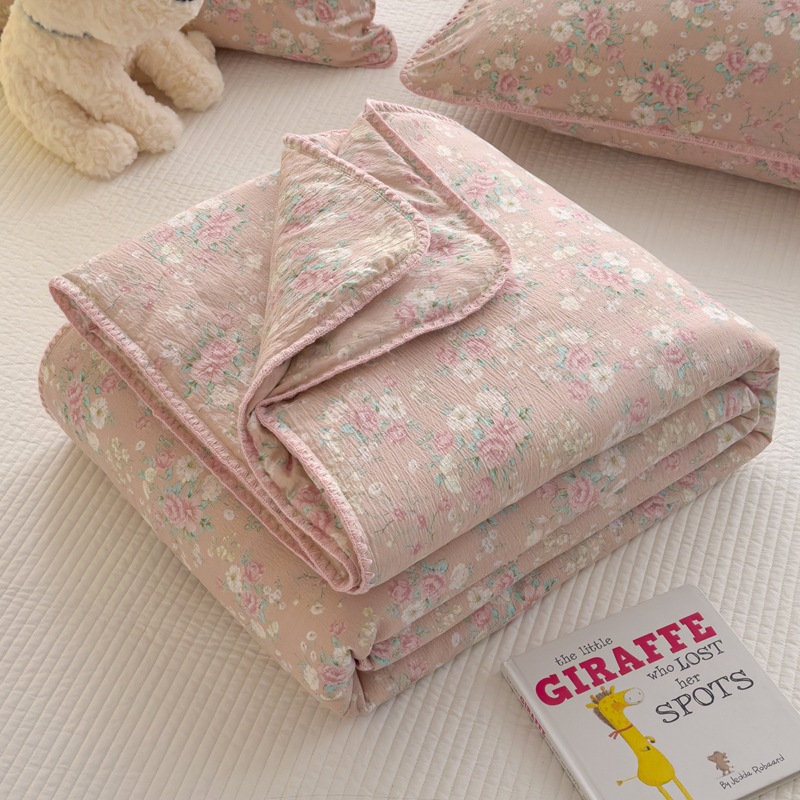 2025 New Cloud Sense Double-layer Yarn Antibacterial Shell Edge Summer Bedlet Korean Girl's Heart Retro Pink Flower Summer Bedlet Air-conditioning Bedlet