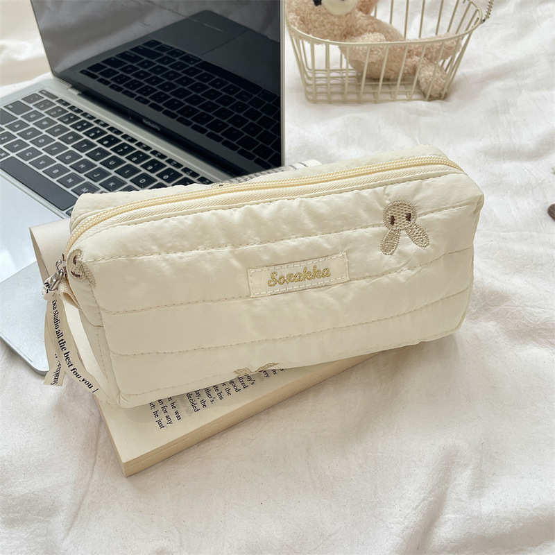 412222ソフト萌え刺繍かわいいウサギキルティングソフト収納バッグ大容量化粧バッグ学生文房具袋|undefined