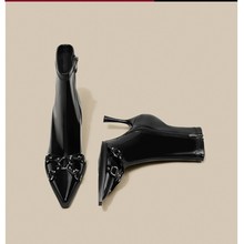 娅馆 黑色尖头细跟短靴女法式气质高跟瘦瘦靴子2025秋冬新款单靴