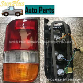 适用于丰田海狮1998-2004 尾灯 红黄白三色尾灯
