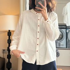 文芸二重綿糸長袖白シャツ女性秋丸首単列ボタンゆったりとした底を重ねてシャツの上着を着る