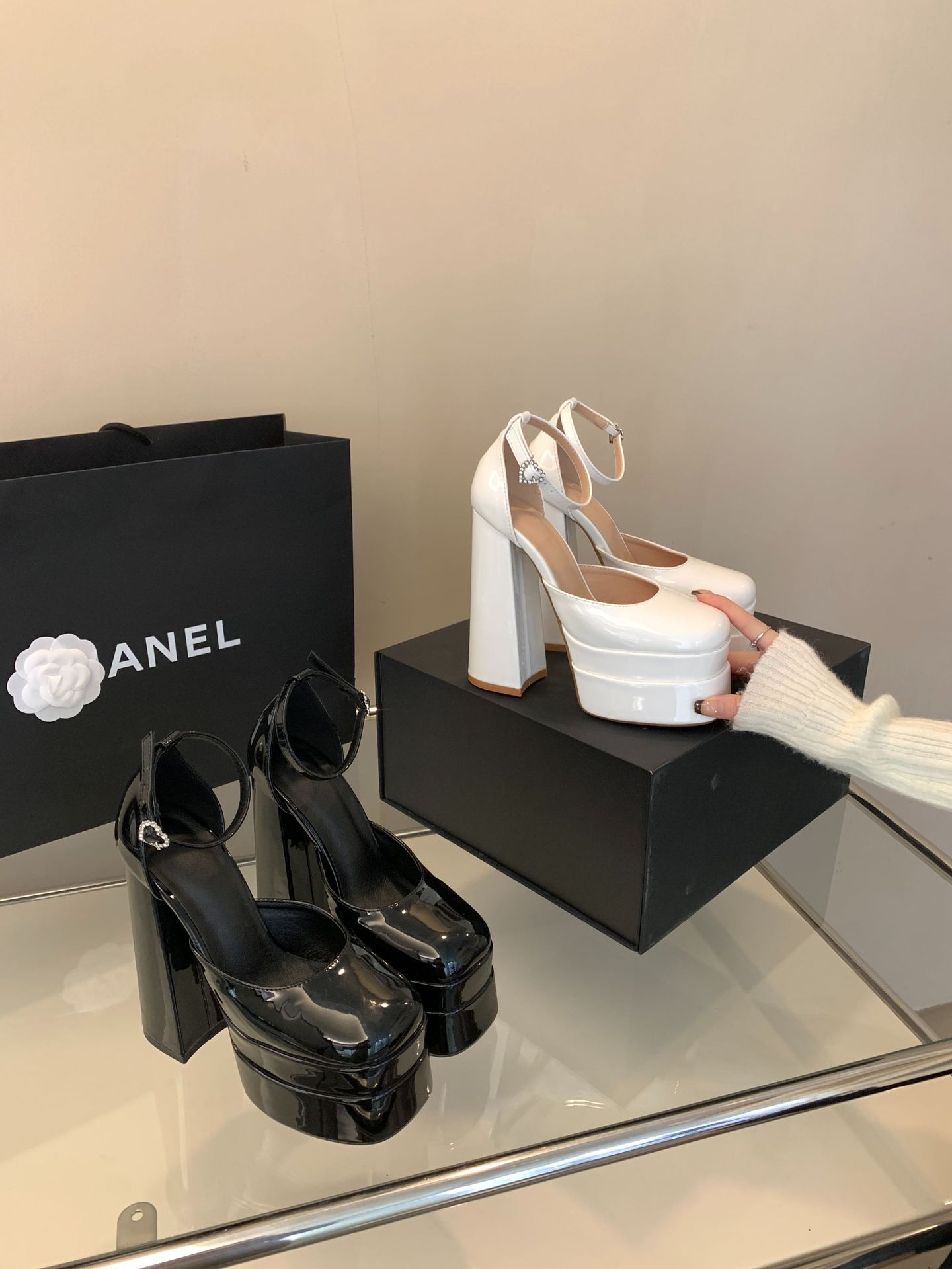 Sandal cao gót nữ mũi vuông quai ngang khóa kim cương gót 14 cm — Màu đen chi tiết 31