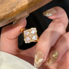 S925シルバー ブブ風 ピンク貝母 四つ葉の花リング 女性用 花柄デザイン ライトラグジュアリー 高級感 24金メッキ指輪