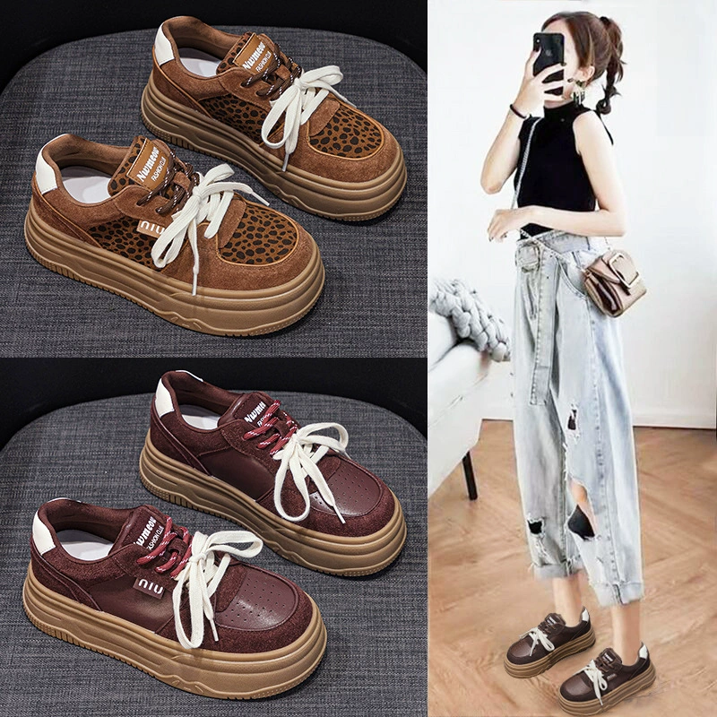 Толстая подошва сетка красная маленькая белая обувь женская 2024 новая кожа увеличивает спортивные и повседневные леопардовые туфли