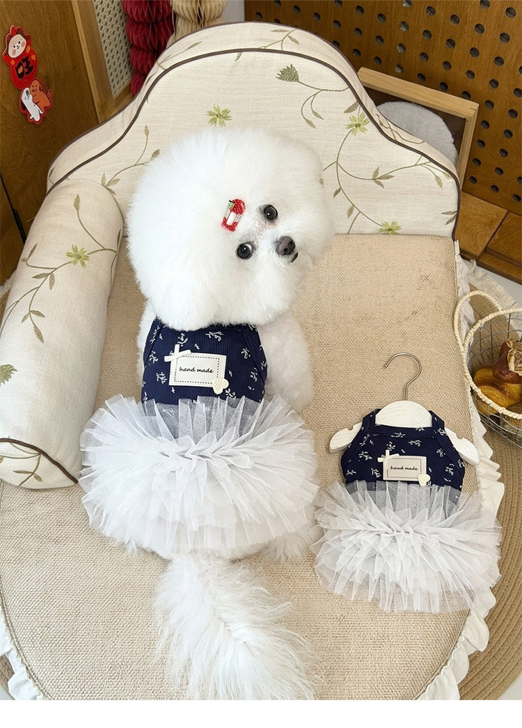 Vestido de verano con flores para perro estilo coreano princesa_voghion.com