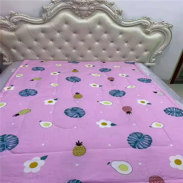 厂家批发各种规格质量的被子 花色多 质量优 价格低斜纹印花布