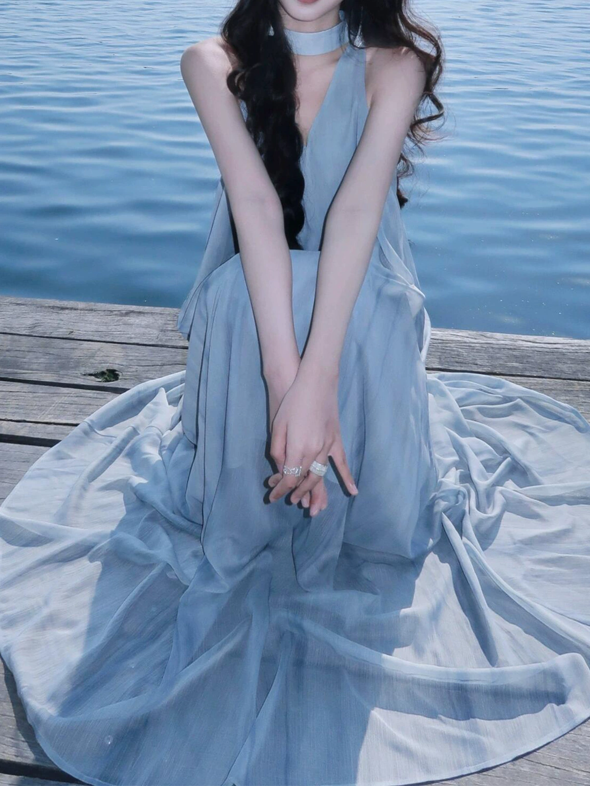 Синее платье-комбинация без рукавов, новинка 2025 года, французский стиль, летнее пляжное платье для отдыха, фееричное платье для женщин