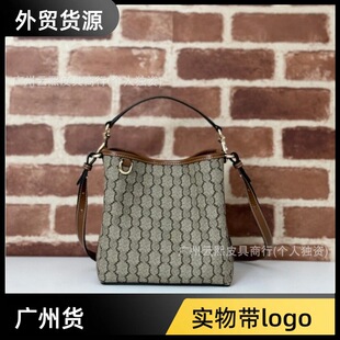 �羳؛Դ�¿���ϻ��pG Emblem�μ�ˮͰ���r�аٴ�����б��Ů��