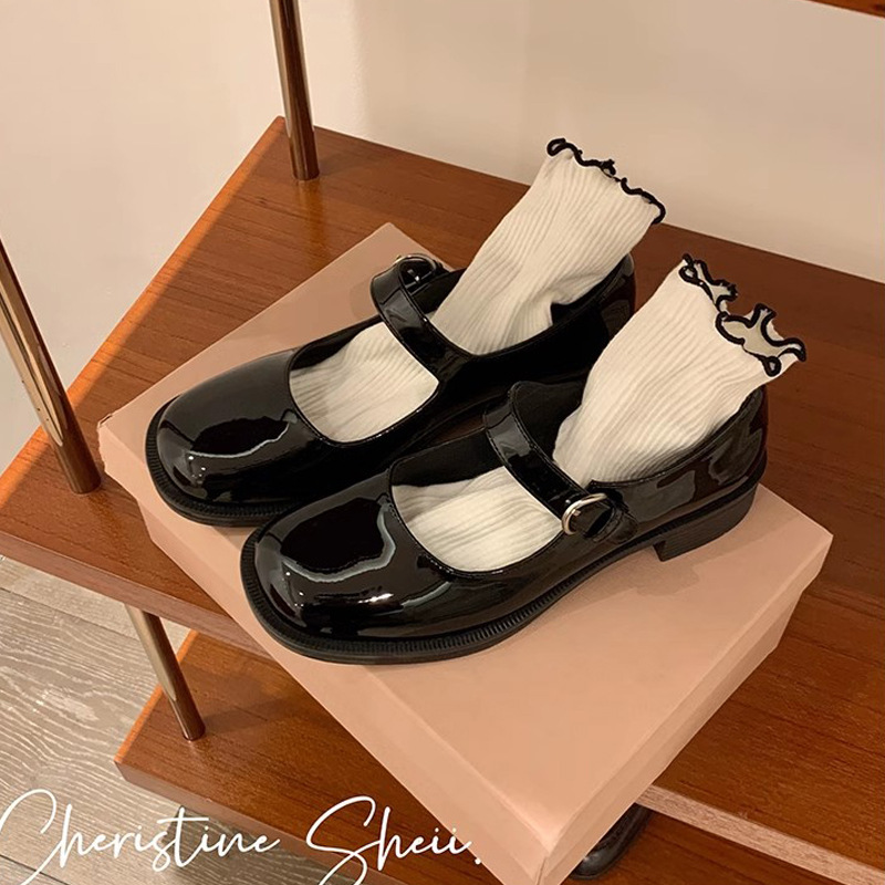 Suzanne, el mismo nuevo estilo de primavera japonés, zapatos de talón grueso, zapatos de una sola mujer, zapatos de cuero Lefour.