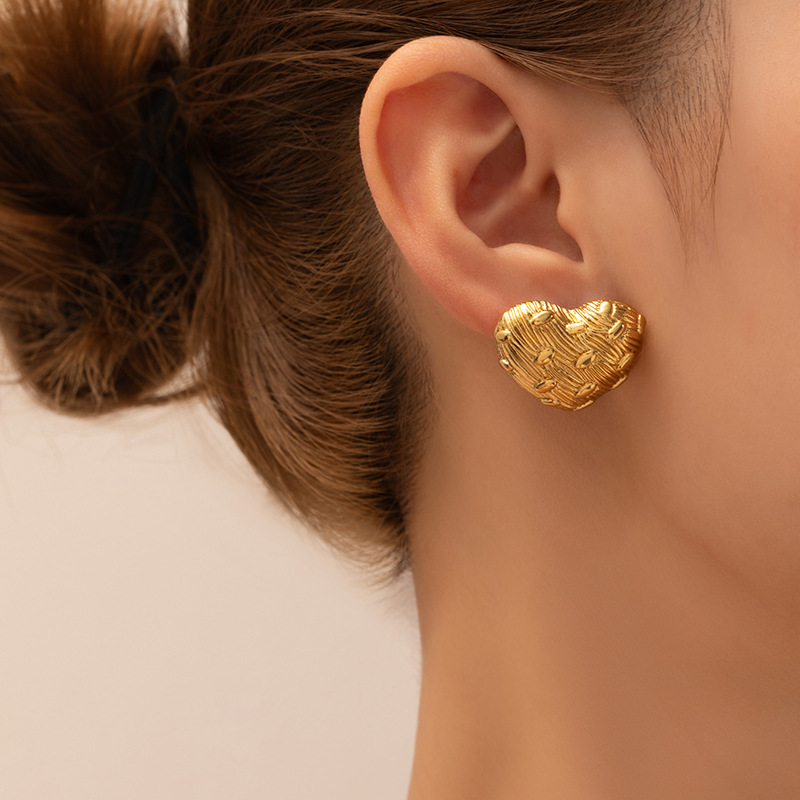 12g Weight 0.03µm Gold Plating Thickness Electroplated Gold Plating Process 201 Stainless Steel Ear Needle Material Golden Plated Plating Material Stone-Free Inlay Material Ear Studs Classification 1 Pair Quantity Daily Occasion 201 Stainless Steel Material Heart Shape, Flower, Spiral Pattern Women's Gender Elegant Style Plating Craft Heart Shape Flower Spiral Titanium Steel Elegant Waterproof Non Tarnish Surgical Steel Ear Studs 3