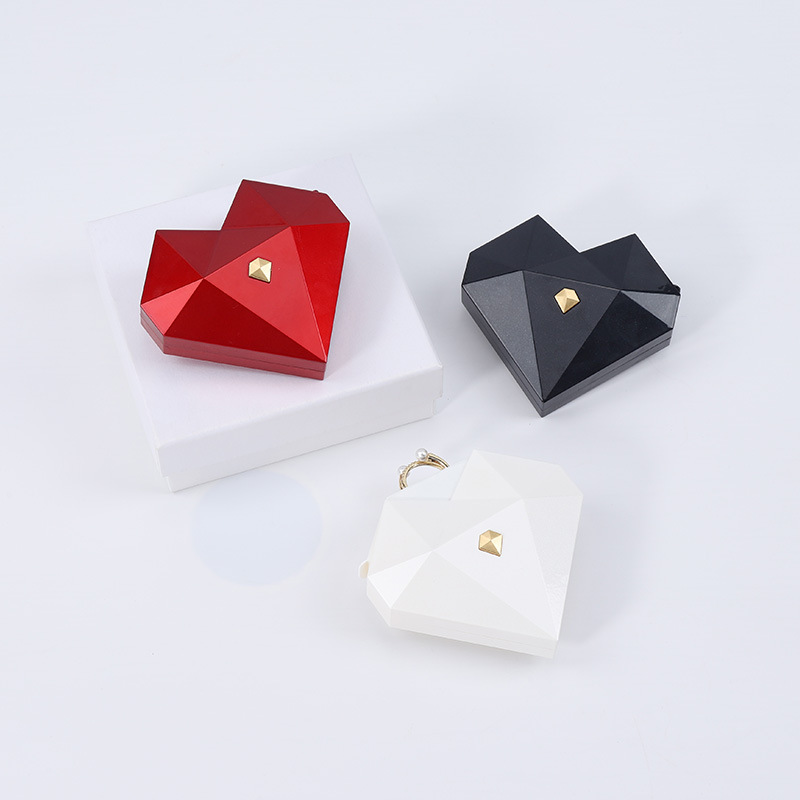 Caja de anillo de pintura en forma de corazón Caja de regalo del día de San Valentín Caja de embalaje de anillo creativo Caja de anillo de propuesta de boda de alto nivel Caja de diamantes al por mayor