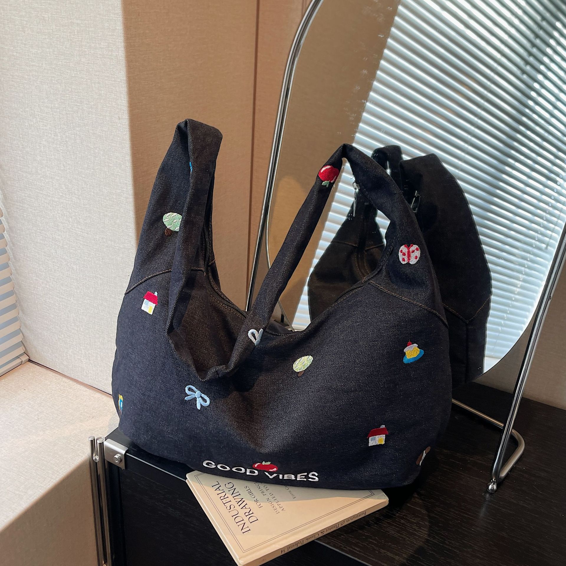 Bolsa de lienzo de clase de gran capacidad, bolso de cremallera para mujeres, bolso de mochila, bolso de botín bordado de jeans
