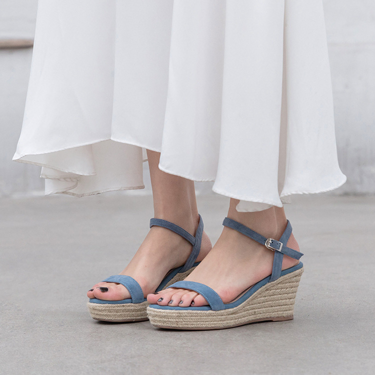 Sandal nữ quai ngang hở mũi gót cao 7 cm đế rơm — Màu đen chi tiết 4