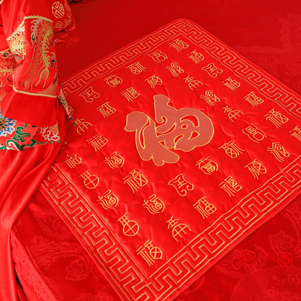 Mujeres de boda almohadilla de boda almohadilla de boda almohadilla de boda almohadilla de bordado de 100 fu para aumentar el cojín de la habitación de la boda edredón