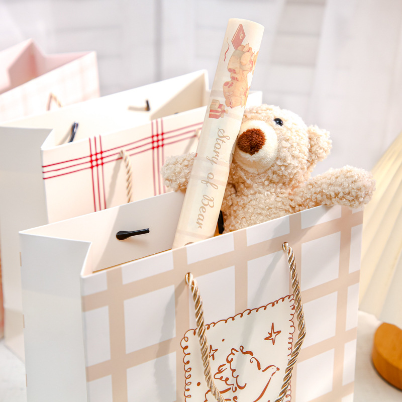 Bolsas de regalo de Mr. Paper Bolsas de regalo de cumpleaños de cuadros de dibujos animados de la serie de vacaciones suaves Bolsas de regalo de alto valor