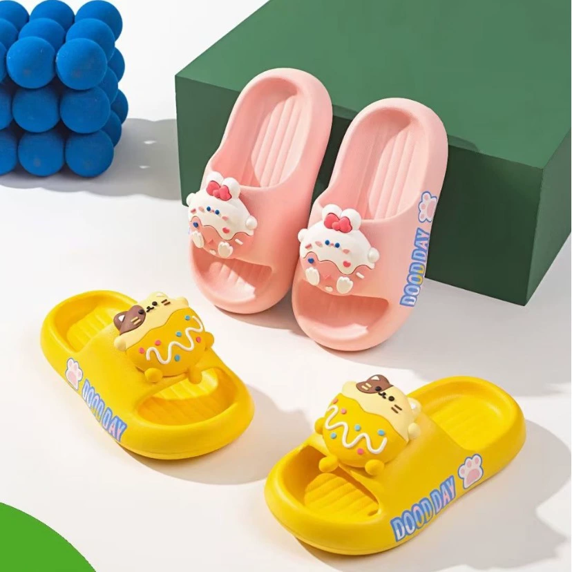 Летние детские тапочки для девочек в помещении ванная комната для мальчиков нескользящие мультфильмы мягкие подошвы для детей холодные тапочки оптом