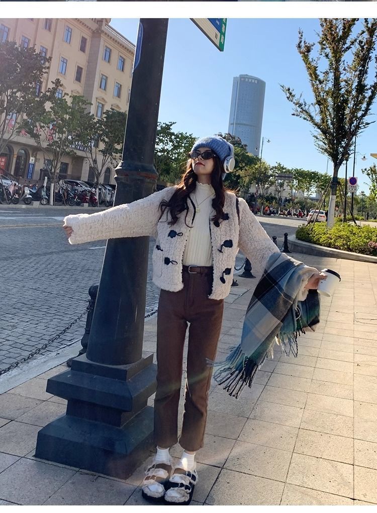 【中国直邮】 奢笛熊 早秋冬季新款时尚内搭 修身显瘦半高领打底毛衣针织衫 白色 S