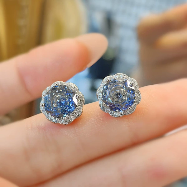 Tanzana Blue Earrings [One pair]