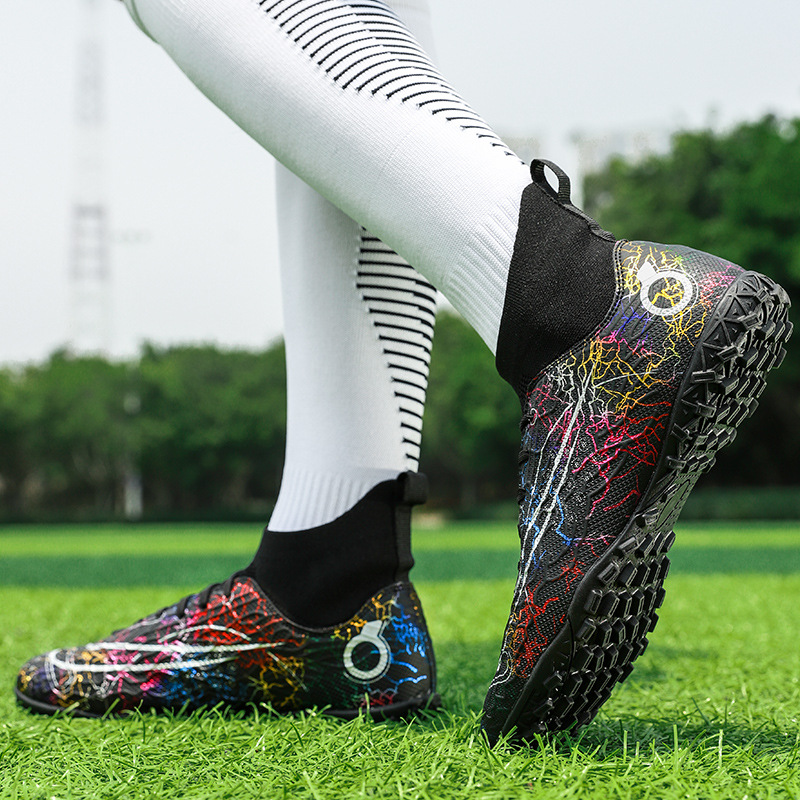 Commercio estero transfrontaliero scarpe da calcio alte da uomo giovani unghie rotte tf unghie lunghe ag scarpe da allenamento per competizioni sportive per studenti all'ingrosso_voghion.com