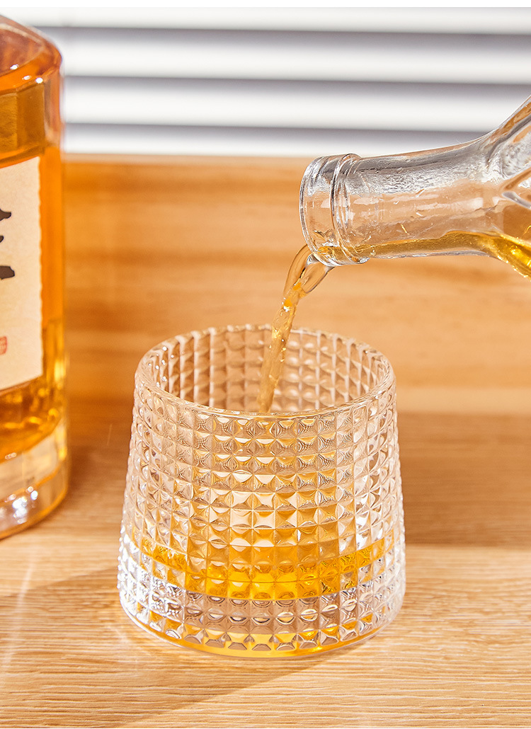 Spinning Cup Image 13