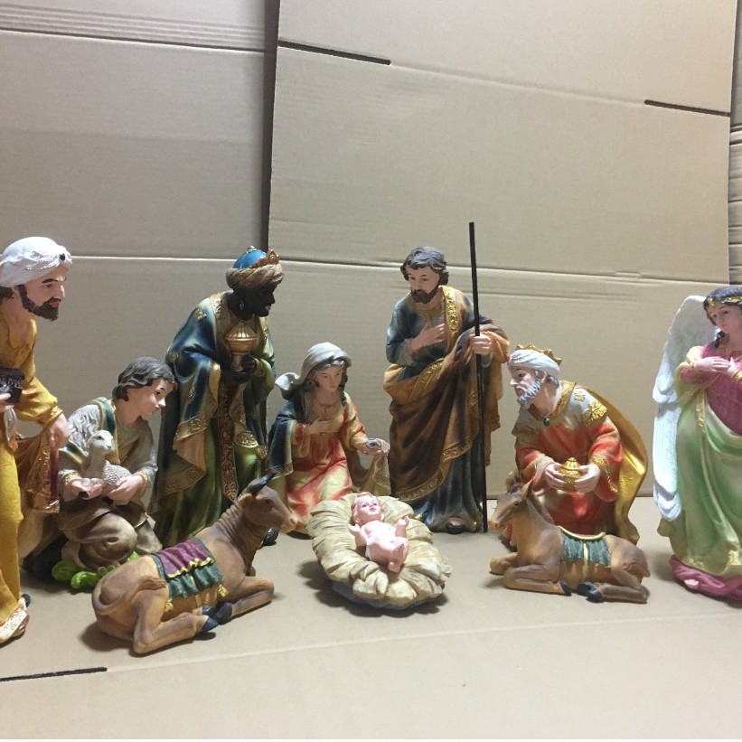 Comercio exterior hogar Iglesia Europea boutique 31cm 12-piece set Navidad pesebre set decoración decoraciones