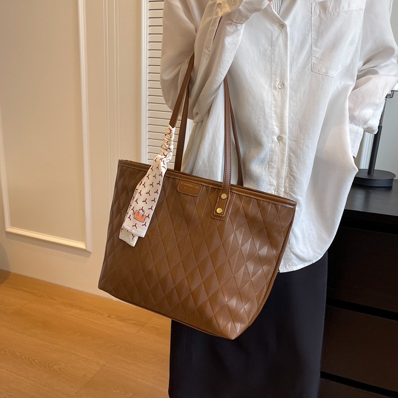 Tote Ba's New Fashion Versatile Handbag Large Capacity Personalized Simple Shoulder Bag PU Leather Fashionable_voghion.com