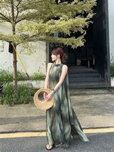 2025夏新韩版宽松度假风慵懒V领前后两穿挂脖飘逸连衣裙长裙气质