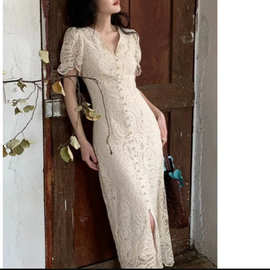 今年流行夏季法式蕾丝V领气质重工复古长款优雅温柔提花女连衣裙