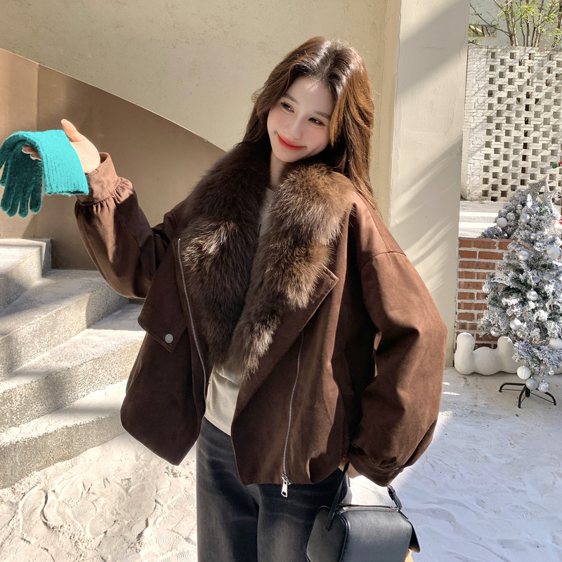 여성을위한 레트로 여우 모피 칼라 짧은 모피 코트 2025 겨울 새로운 슬리밍 연령 감소 두꺼운 따뜻한 다운 재킷