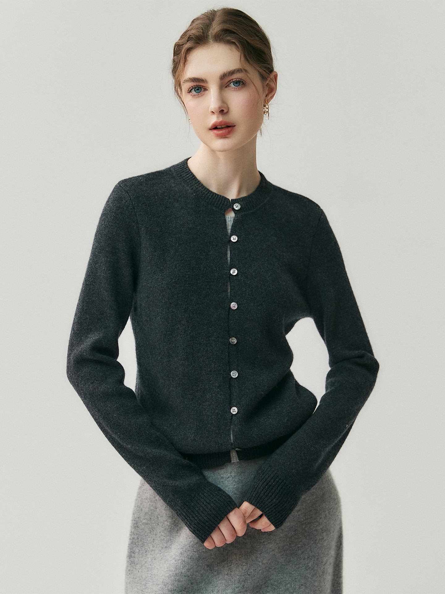 双层小山羊绒开衫女轻奢加厚外套2025秋冬新款圆领针织毛衣灰