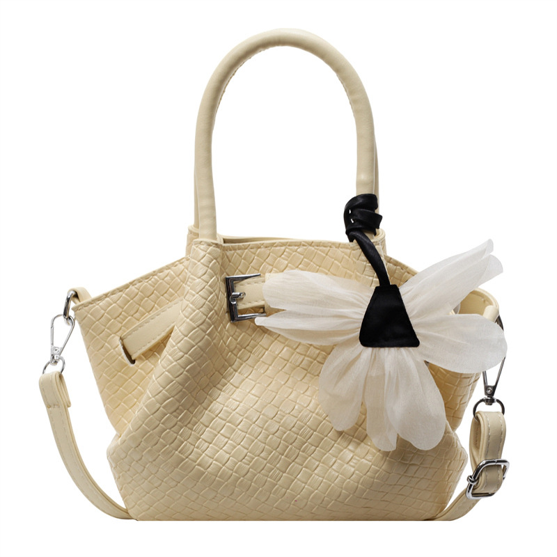 Bolso de cubo de mano de tendencia de nicho para mujer 2025 nuevo bolso de hombro de moda de viaje de trabajo bolso de mensajero de estilo occidental de todo fósforo