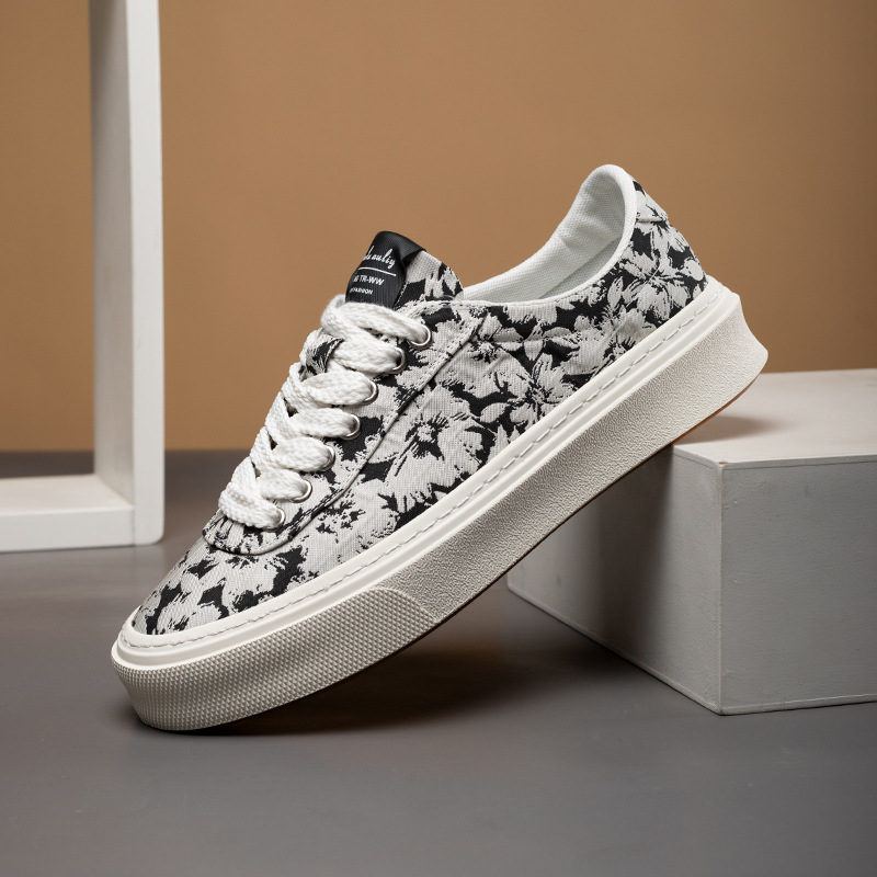 Factory Direct Supply Breathable Cloth Shoes Men's Casual Shoes Korean Style Printed Sneakers Men's Soft Sole Breathable Canvas Shoes Wholesale
