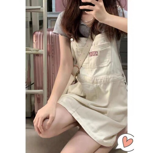 Plus-size plump girl's apricot-colored denim overalls skirt, women's spring and summer short skirt, loose-fitting slimming versatile age-reducing dress