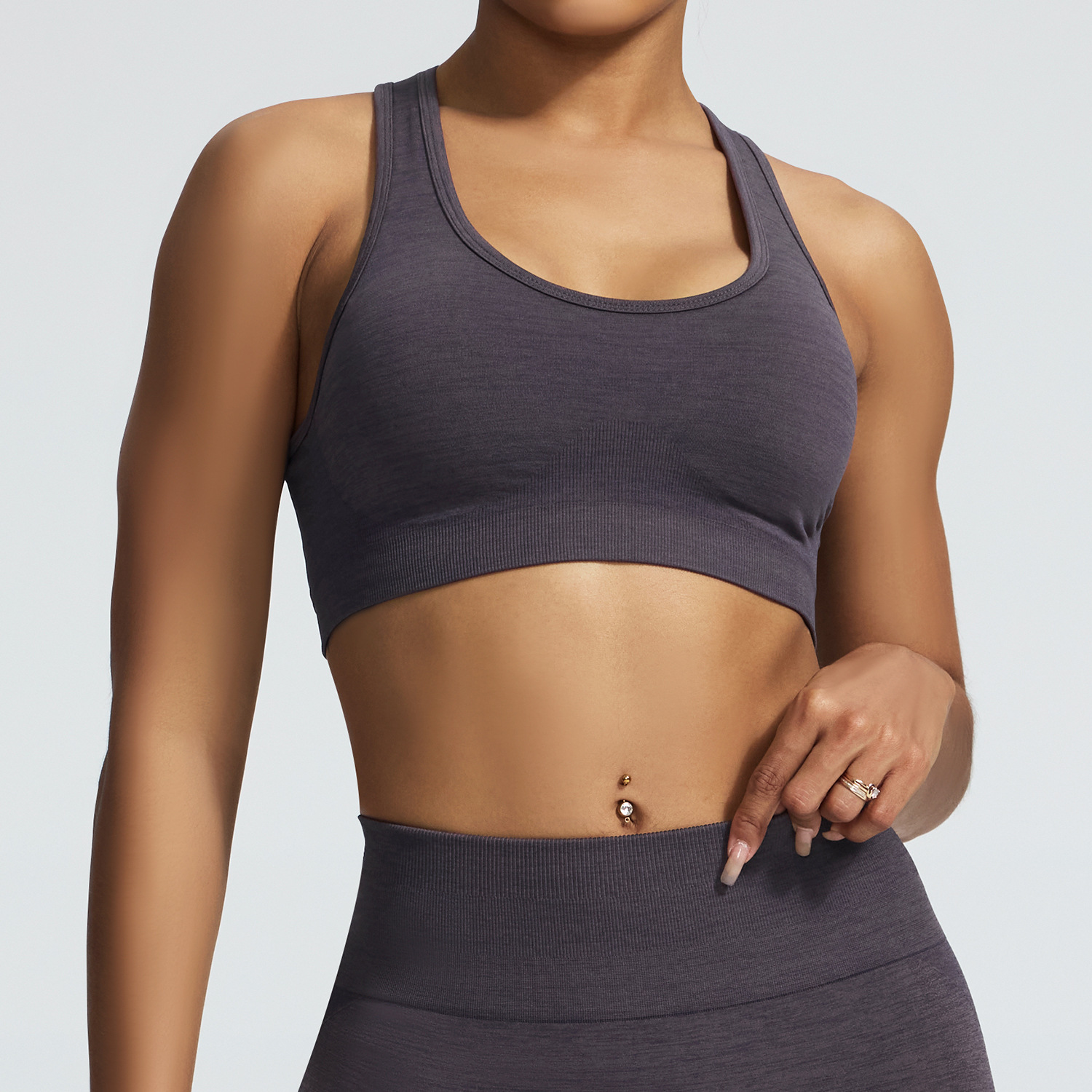 Nuevo sujetador deportivo de tacto suave de Amazon con un hermoso diseño en la espalda, adecuado para ropa exterior, a prueba de golpes, para correr y hacer ejercicio, sujetador de yoga.