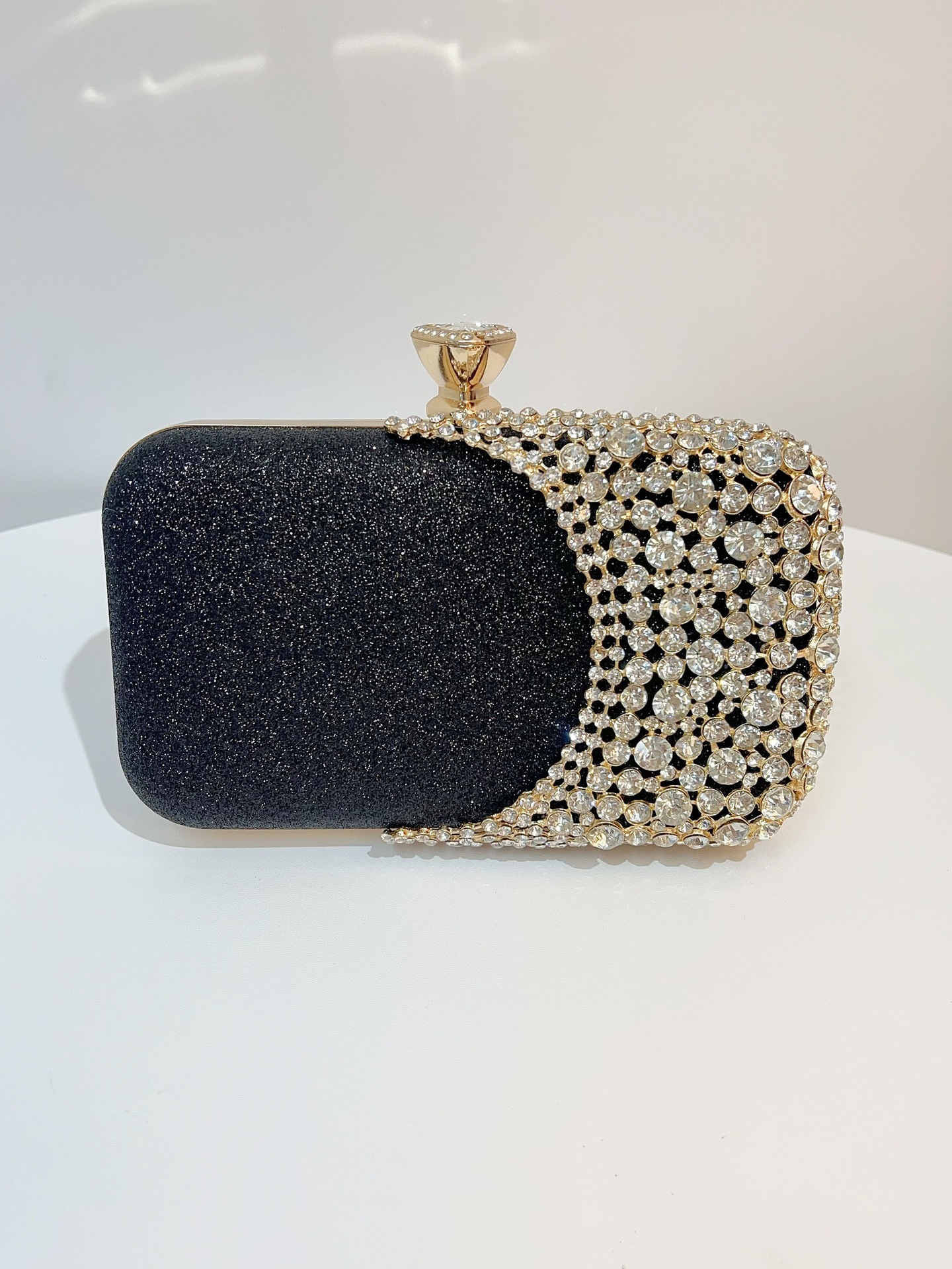 Women's Evening Handbag With Diamond Embellishment For Parties_voghion.com