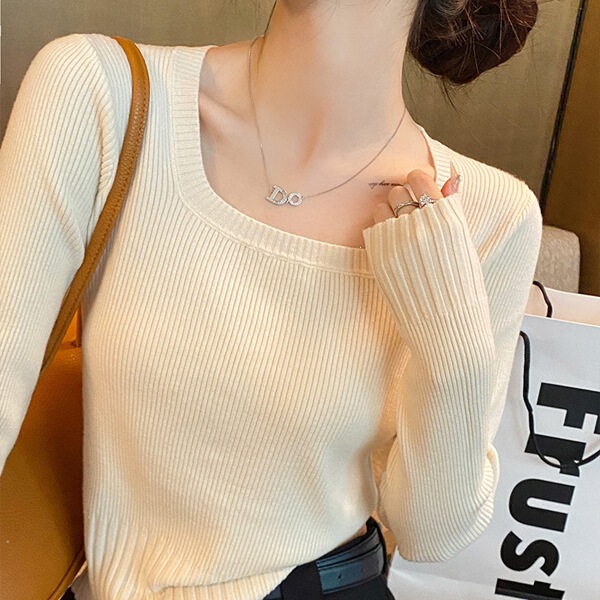 Thin knitted sweater, new early autumn women's clothing, autumn top, square-neck base shirt, short slim-fit sweater