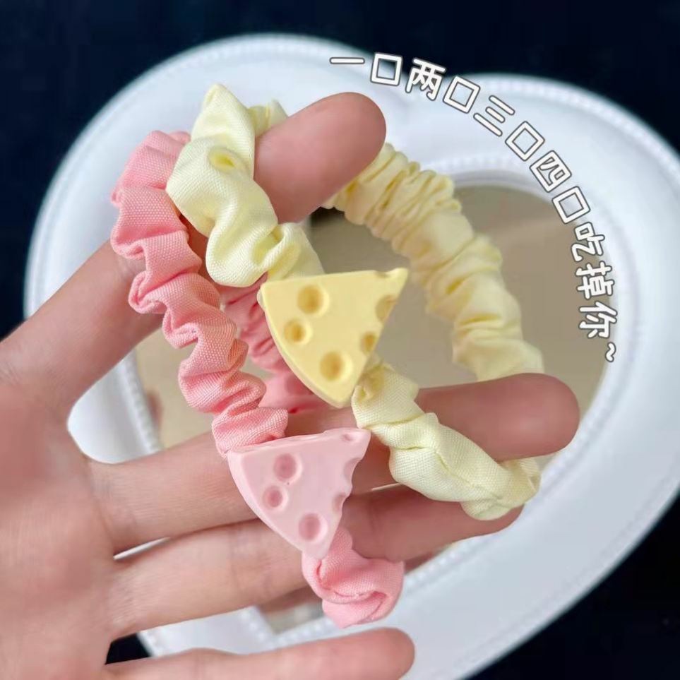 奶油色简约小肠圈