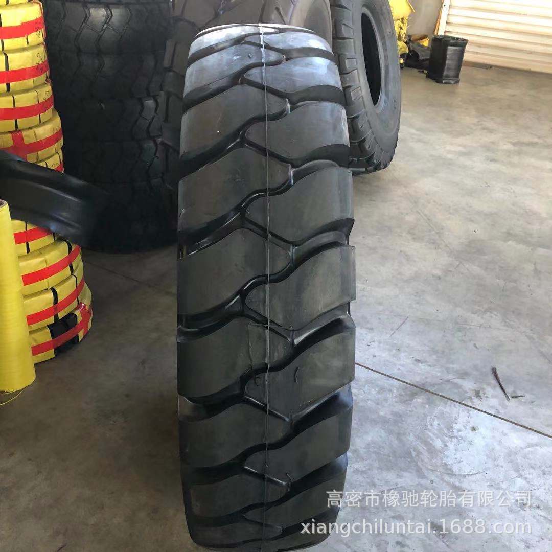 宽体自卸车轮胎1300/1400-24/25 13.00/14.00-24/25矿用