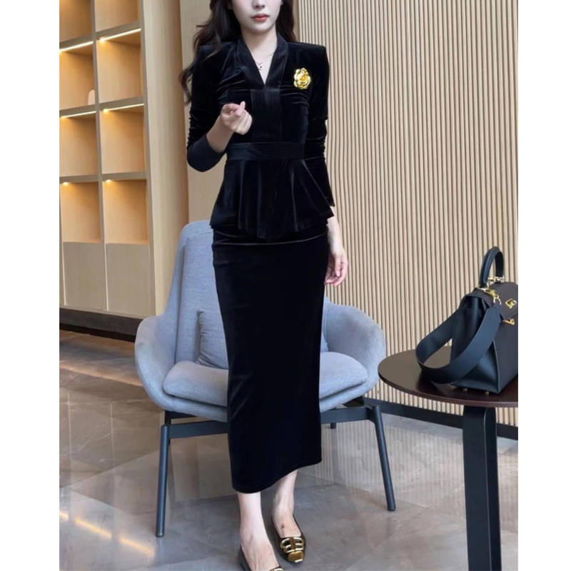 时尚金丝绒套装女秋冬设计感收腰V领长袖显瘦开叉半身裙两件套潮|undefined