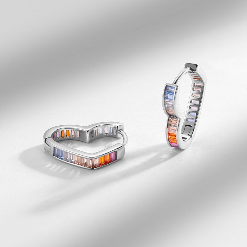 Pendientes de amor de circonio de color de dopamina nuevo estilo transfronterizo Pendientes de tesoro de color multicolor con incrustaciones de plata S925, moda europea y americana, todo fósforo